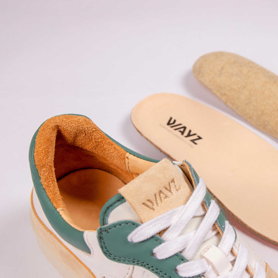 Wayz eco friendly sneakers - The Sonder - lining and insole